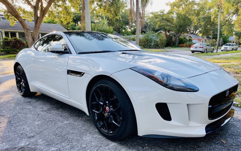 white-performance-fast-exotic-expensive-jaguar-goals-supercar-sports-car-luxury-car_t20_1n3wXN